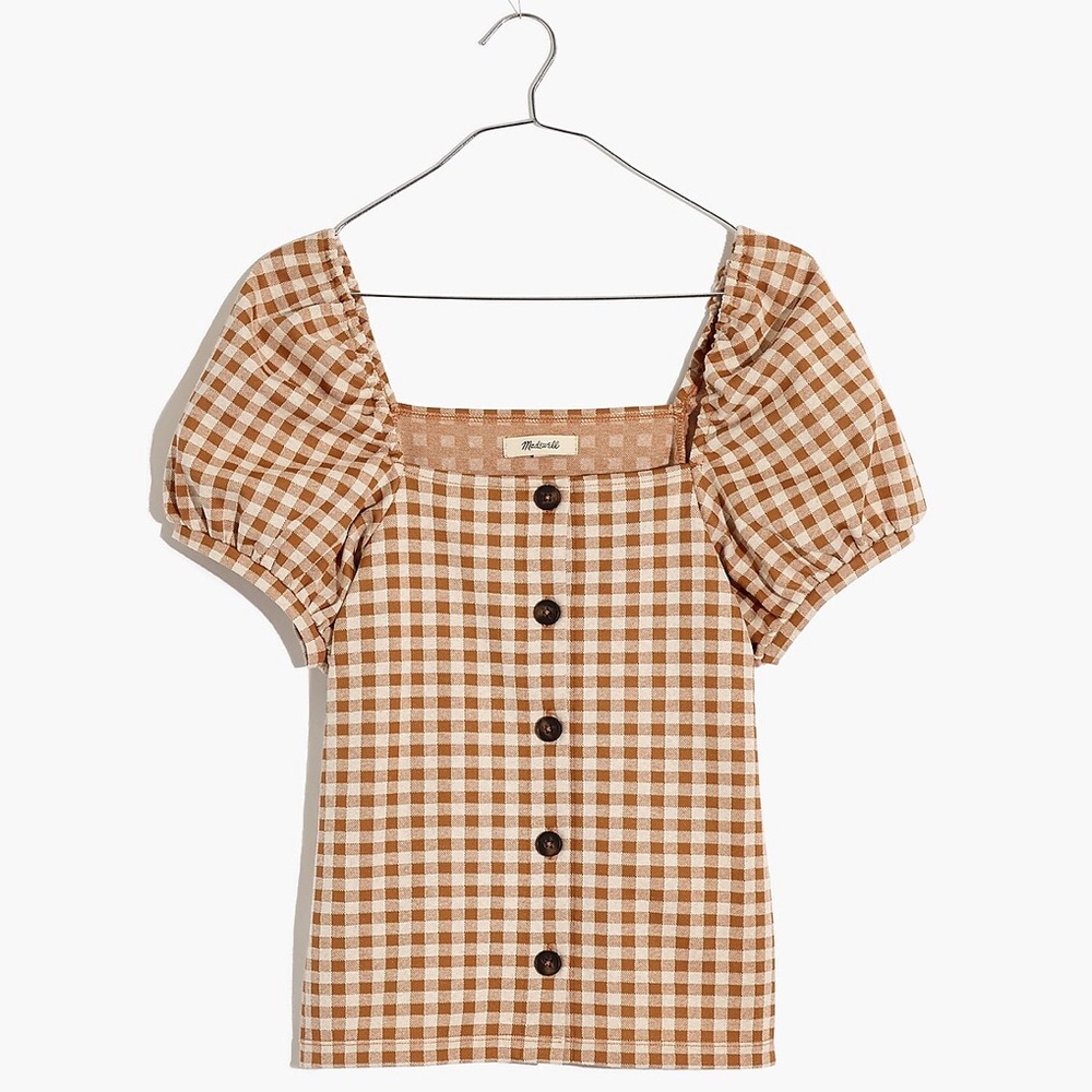 Gingham jacquard square neck puff sleeve top.